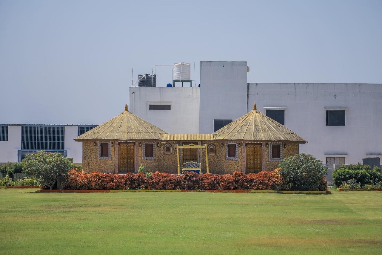 Regenta Central Somnath, Bhalpara Eksteriør billede