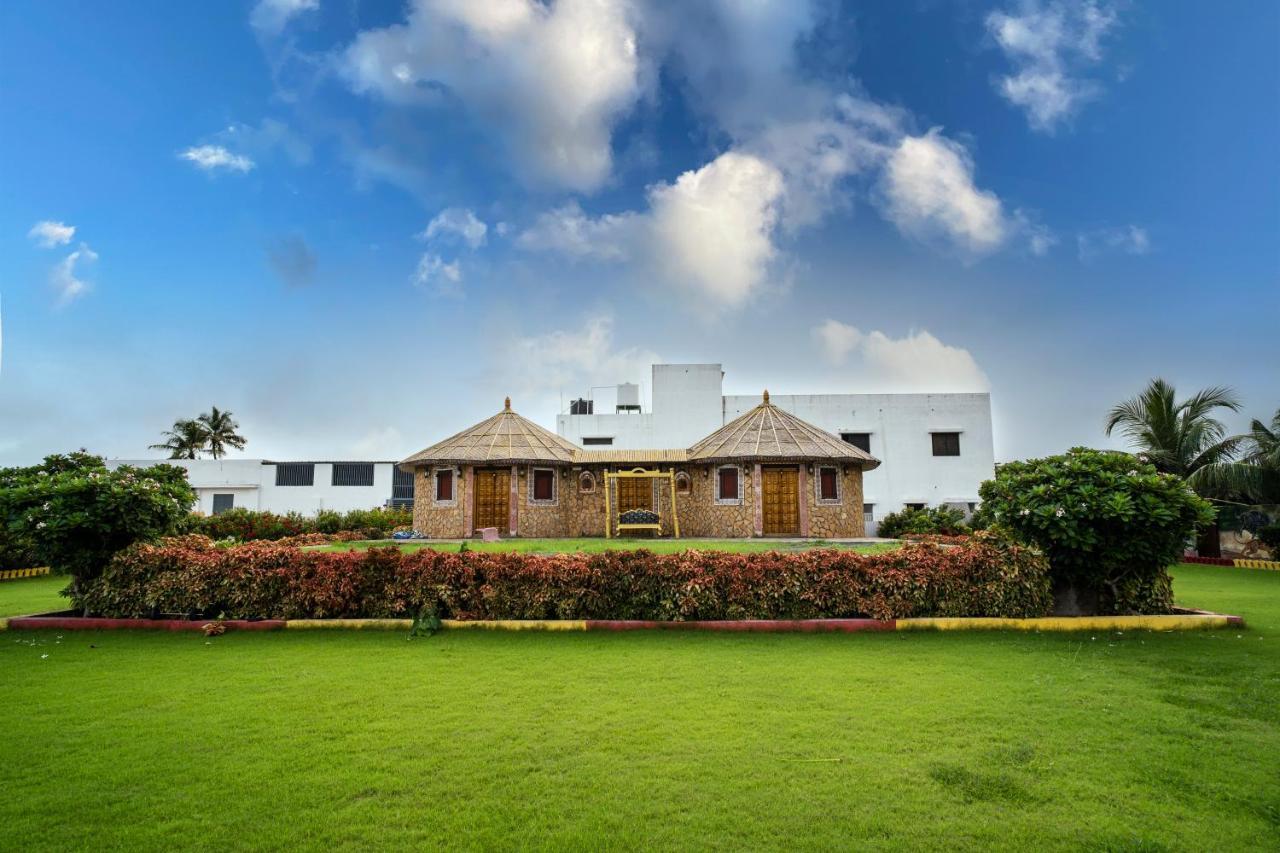 Regenta Central Somnath, Bhalpara Eksteriør billede